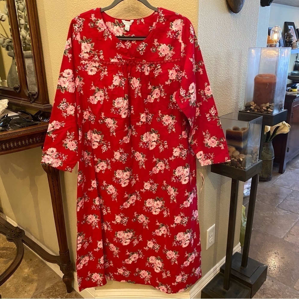NWT~CHARTER CLUB Women Red Floral Flannel Nightgown Size Large